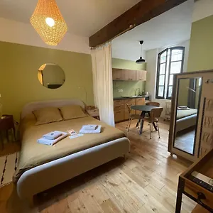 Studio De Charme A La Roquette Apartment